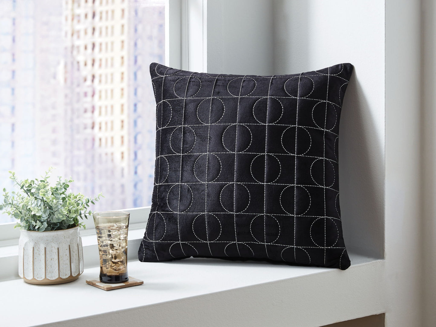 Kydner - Pillow - Hornell Furniture Outlet