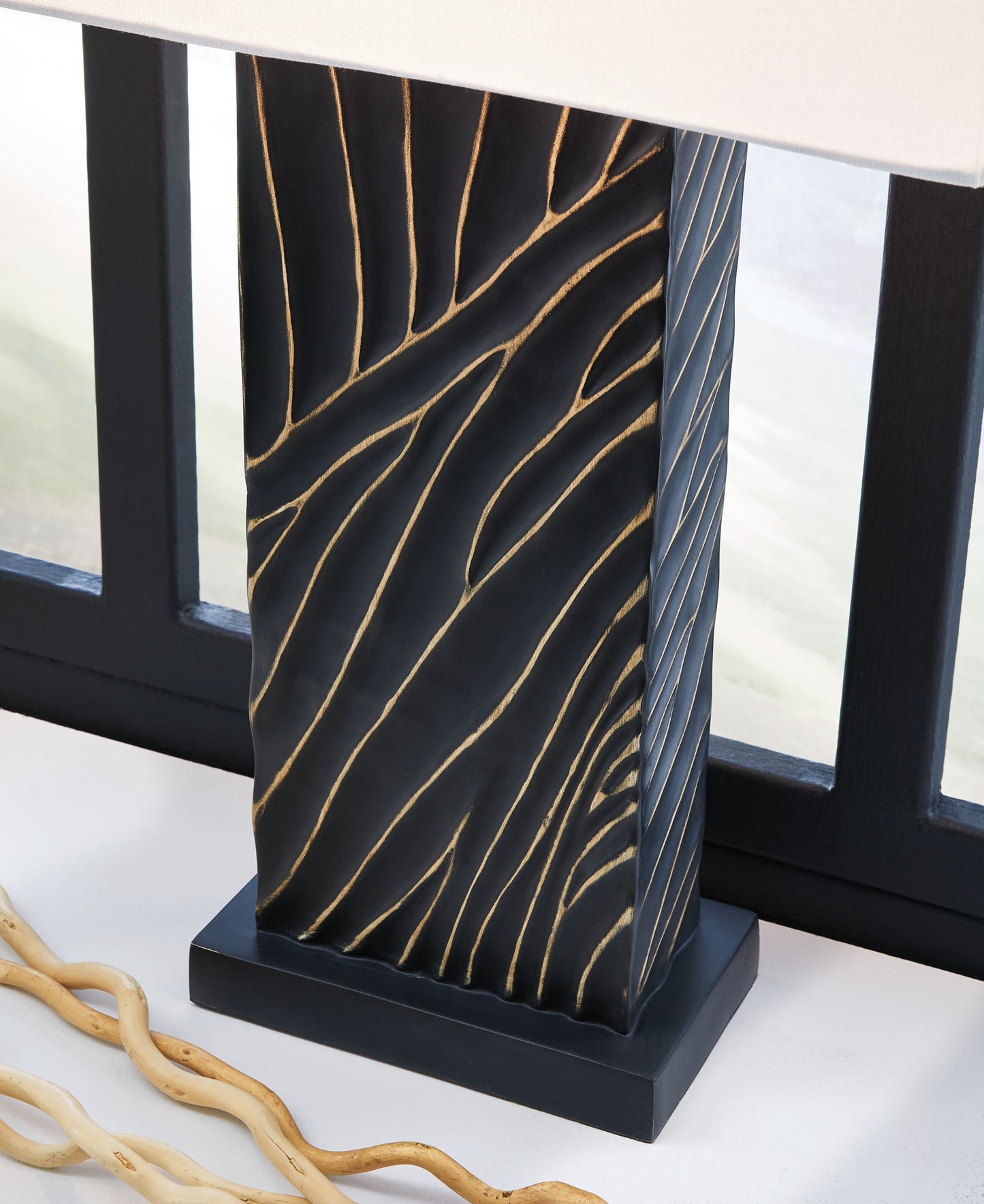 Bartlen - Black / Gold Finish - Poly Table Lamp - Hornell Furniture Outlet