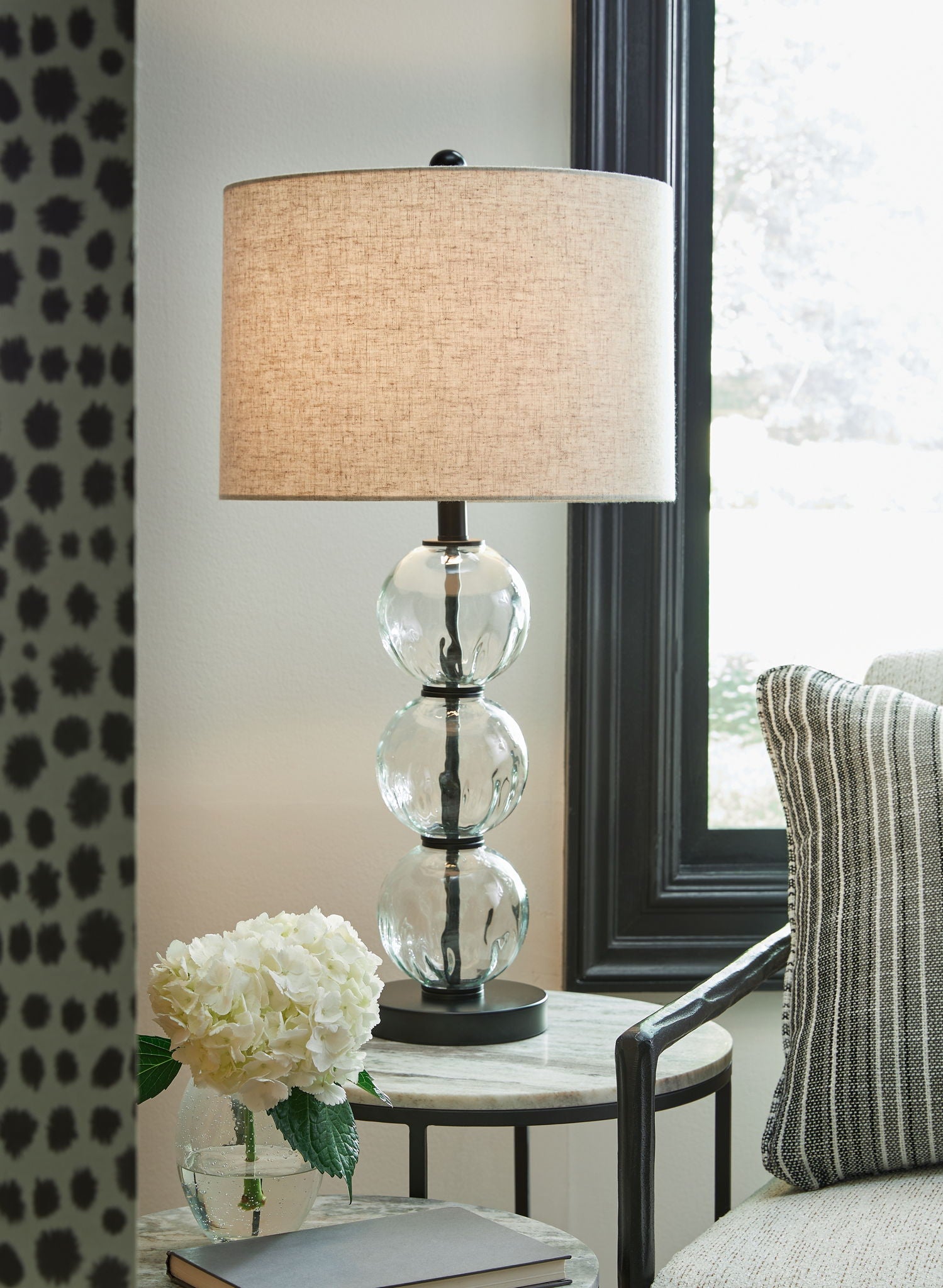 Airbal - Clear / Black - Glass Table Lamp (Set of 2) - Hornell Furniture Outlet