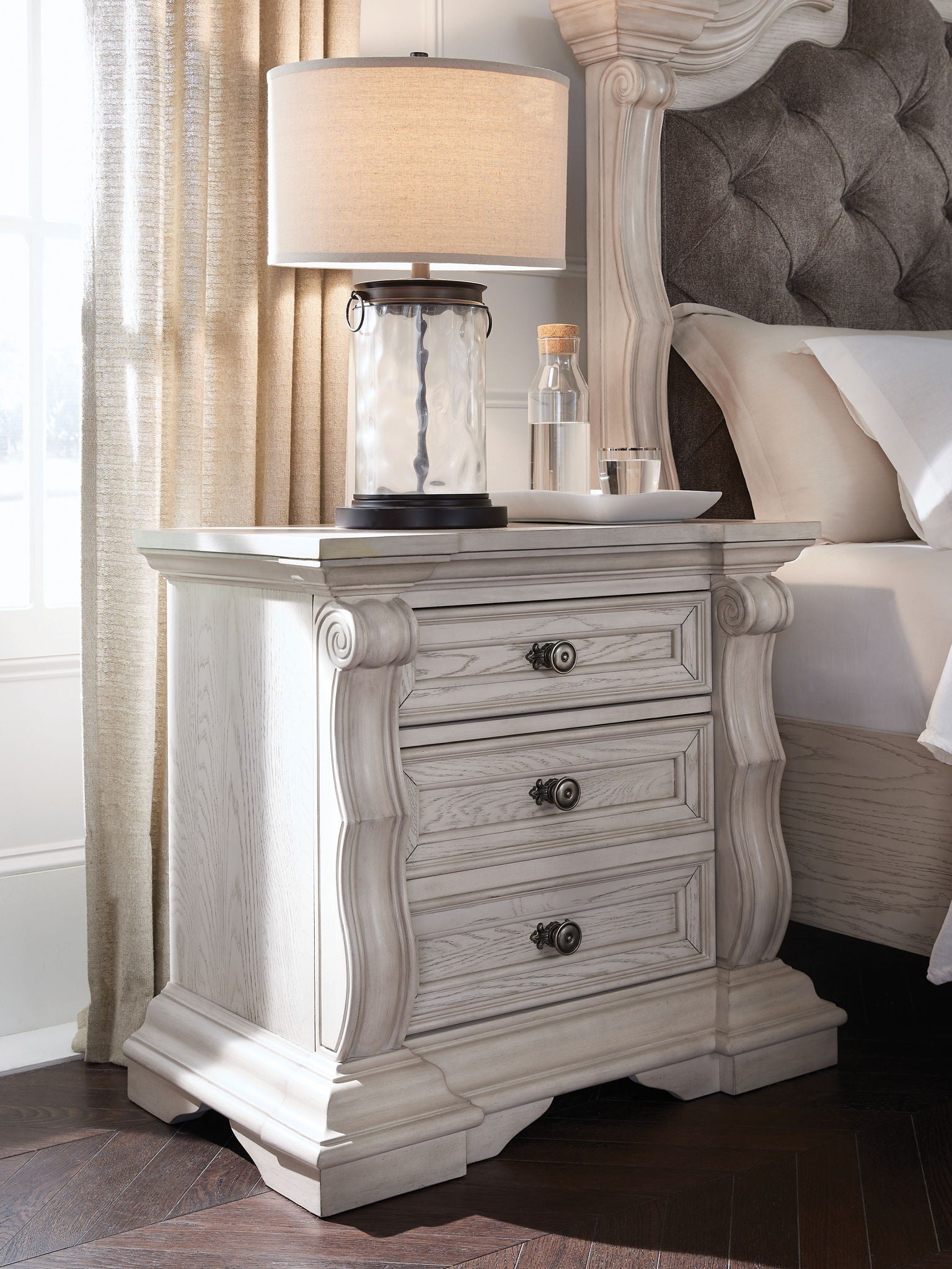 Bruchandi - Antique White - Three Drawer Night Stand - Hornell Furniture Outlet