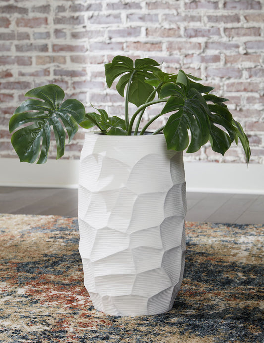 Patenleigh - White - Vase - Hornell Furniture Outlet