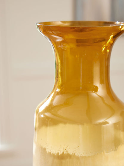 Wynburg - Vase - Hornell Furniture Outlet