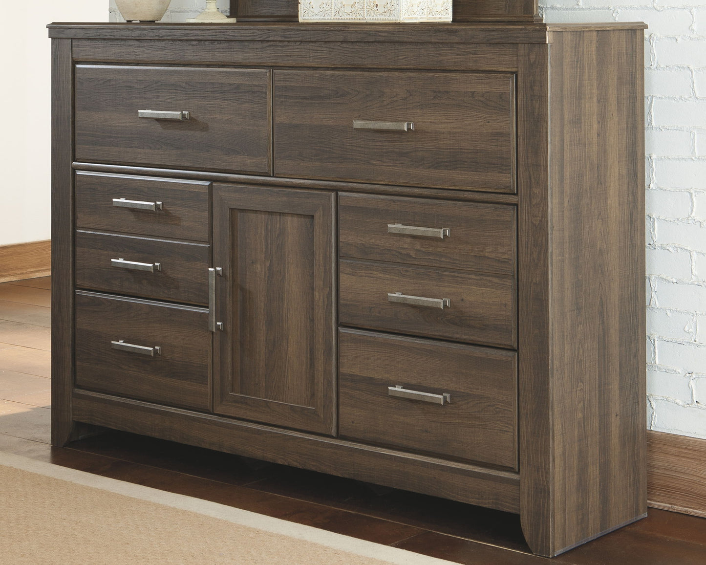 Juararo - Dresser - Hornell Furniture Outlet