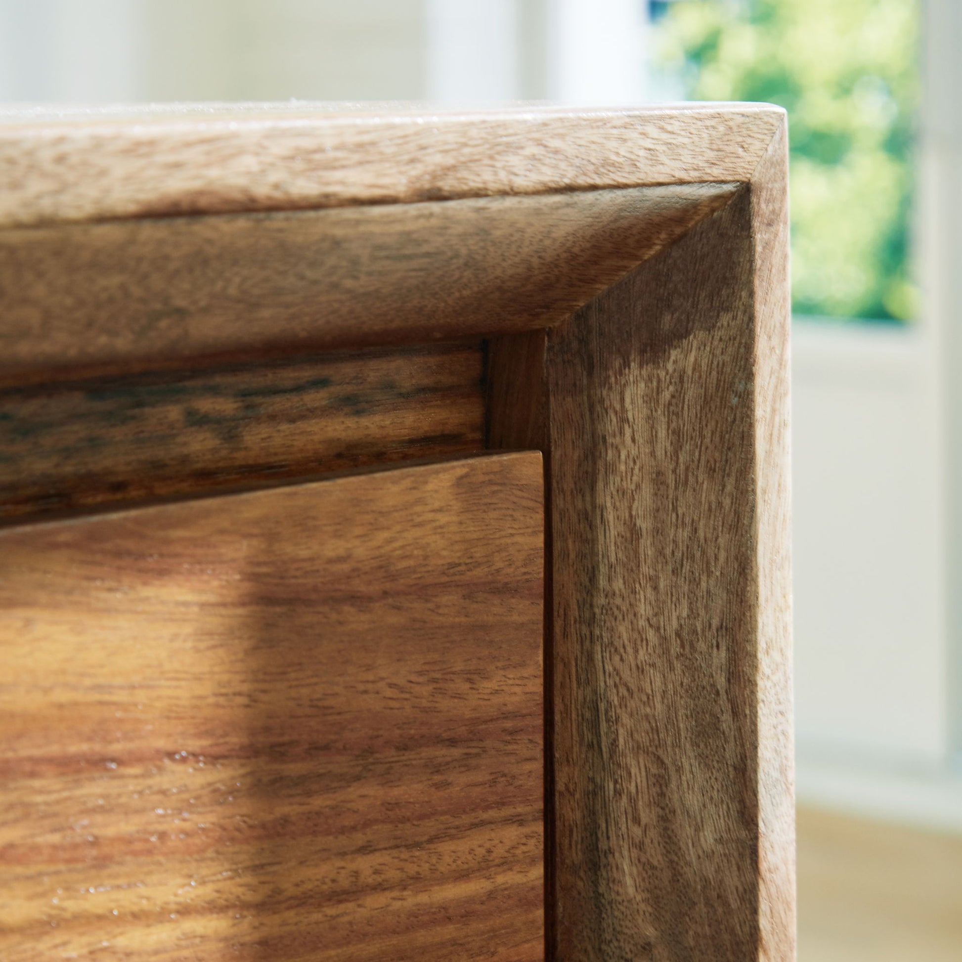 Dressonni - Brown - Two Drawer Night Stand - Hornell Furniture Outlet