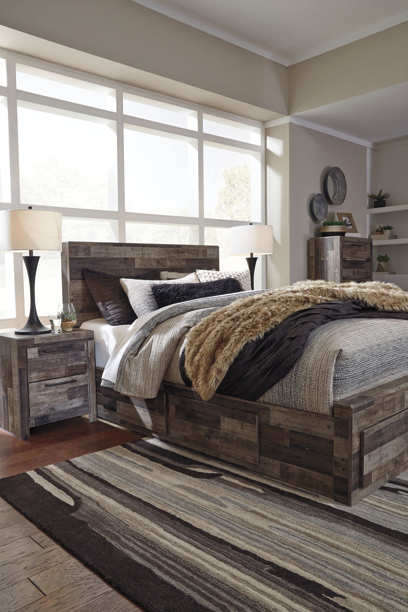 Derekson - Panel Bed - Hornell Furniture Outlet