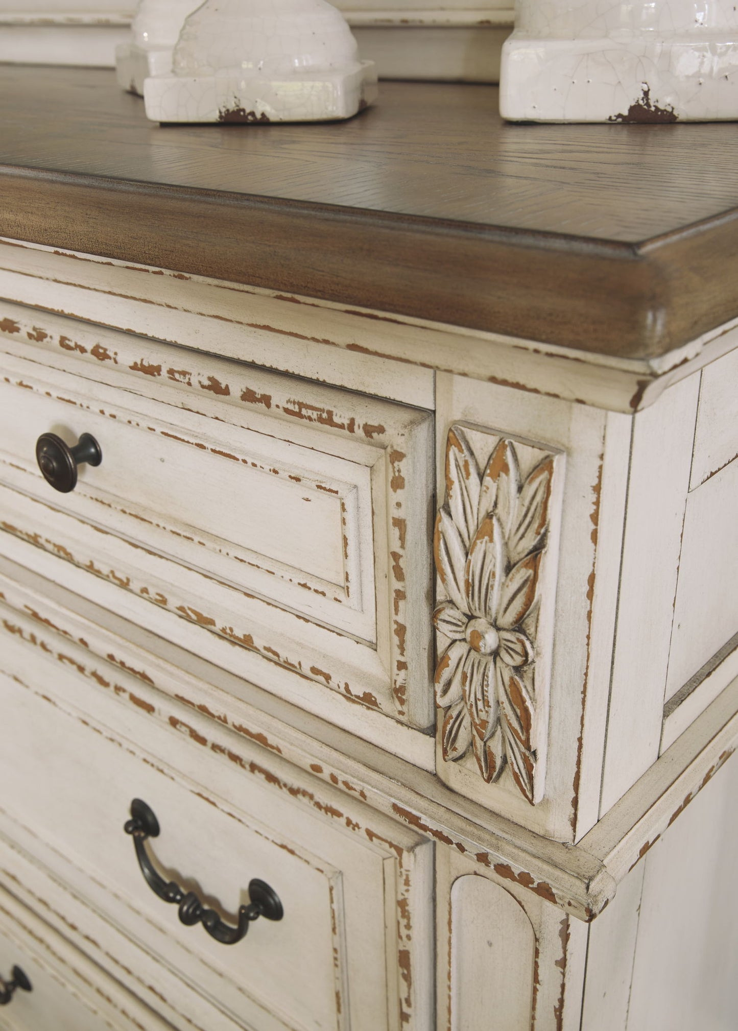 Realyn - Dresser, Mirror - Hornell Furniture Outlet