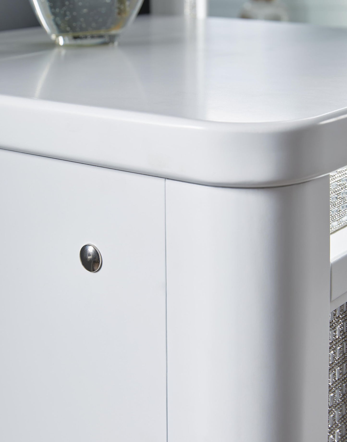 Chalanna - Vanity With Mirror - White - Hornell Furniture Outlet