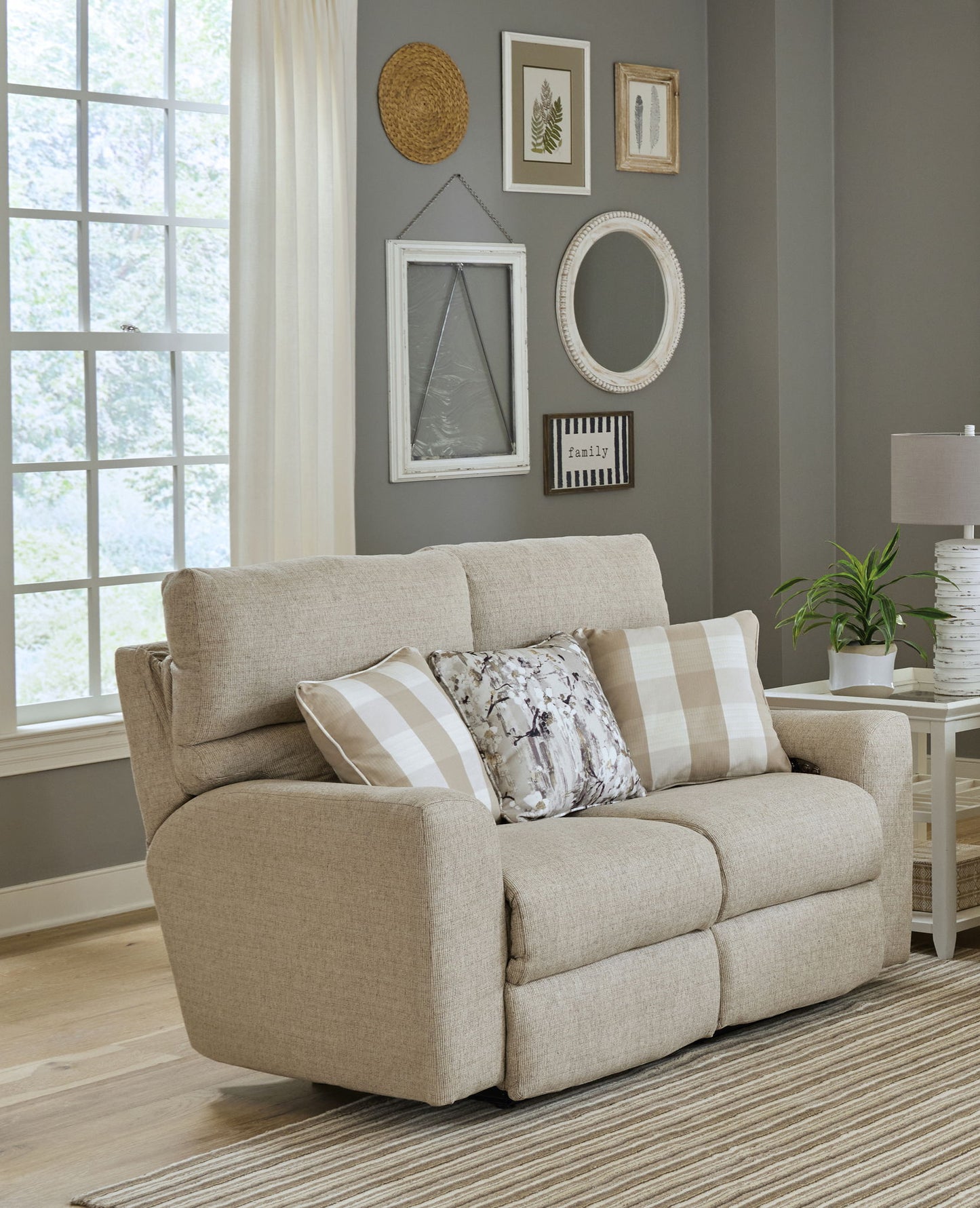 Searsport - Power Headrest Reclining Loveseat - Hornell Furniture Outlet