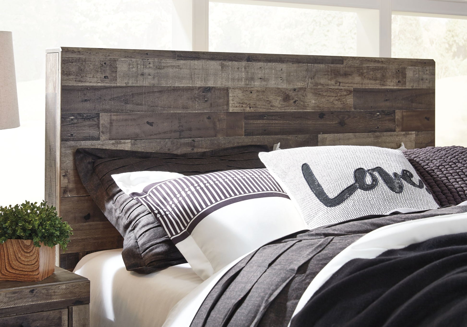 Derekson - Panel Headboard - Hornell Furniture Outlet
