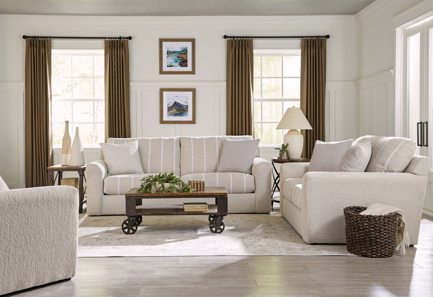 Lindsey - Queen Sleeper - Hornell Furniture Outlet