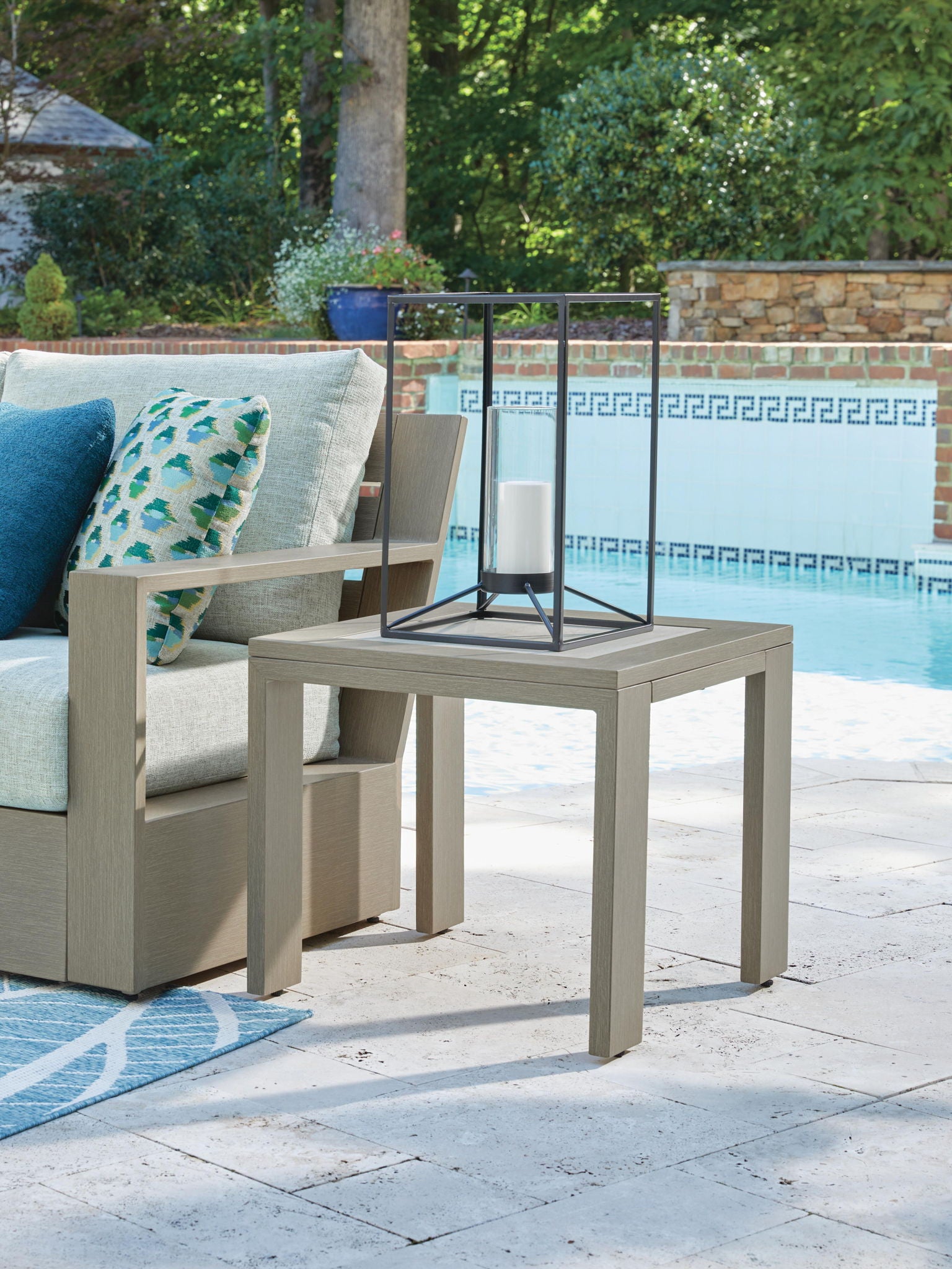 Kimpton Isle - Table - Hornell Furniture Outlet