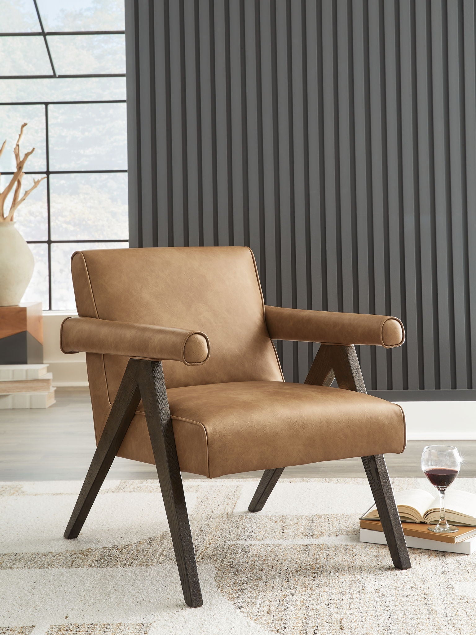 Goda - Accent Chair - Hornell Furniture Outlet