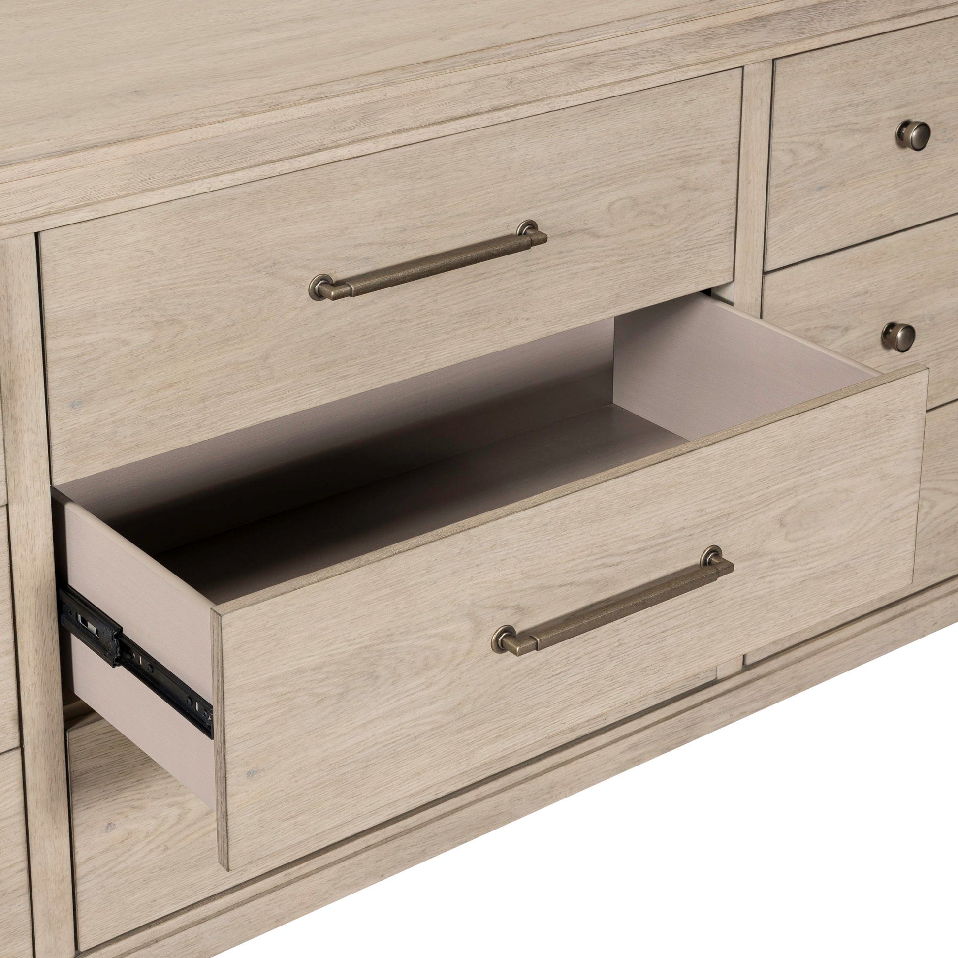 New Haven - 9 Drawer Dresser - White - Hornell Furniture Outlet