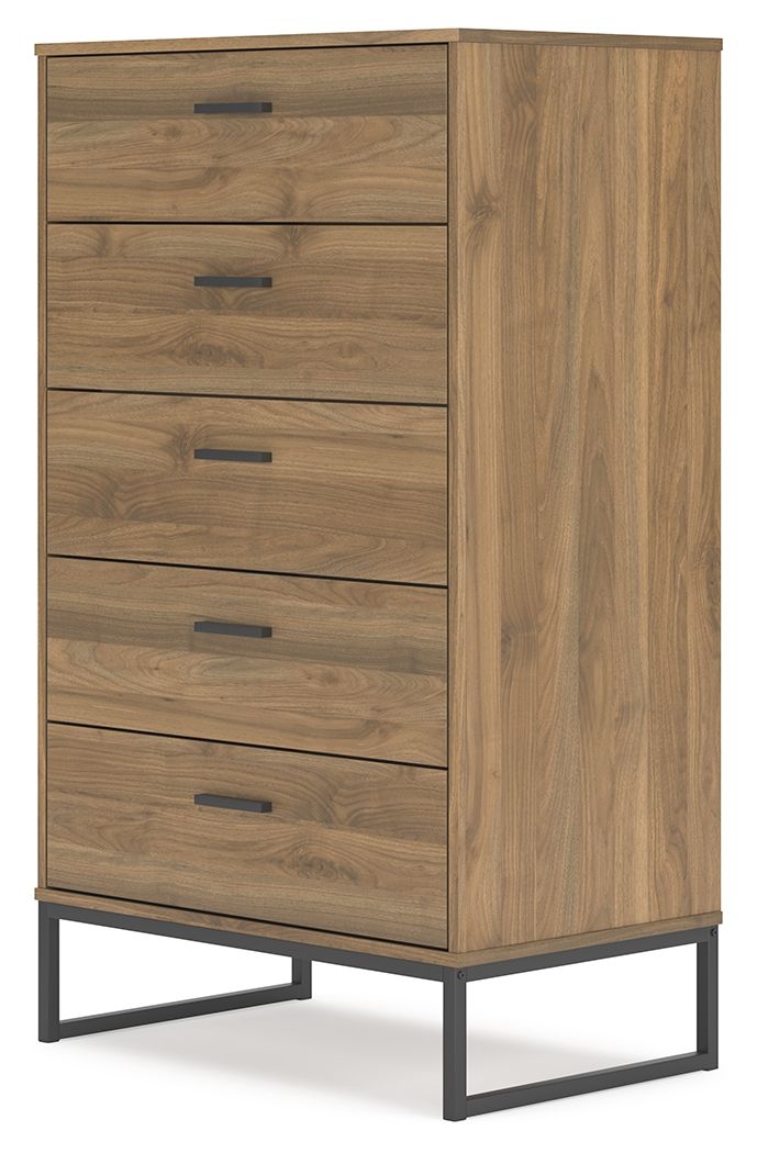 Deanlow - Honey - Five Drawer Chest - Hornell Furniture Outlet