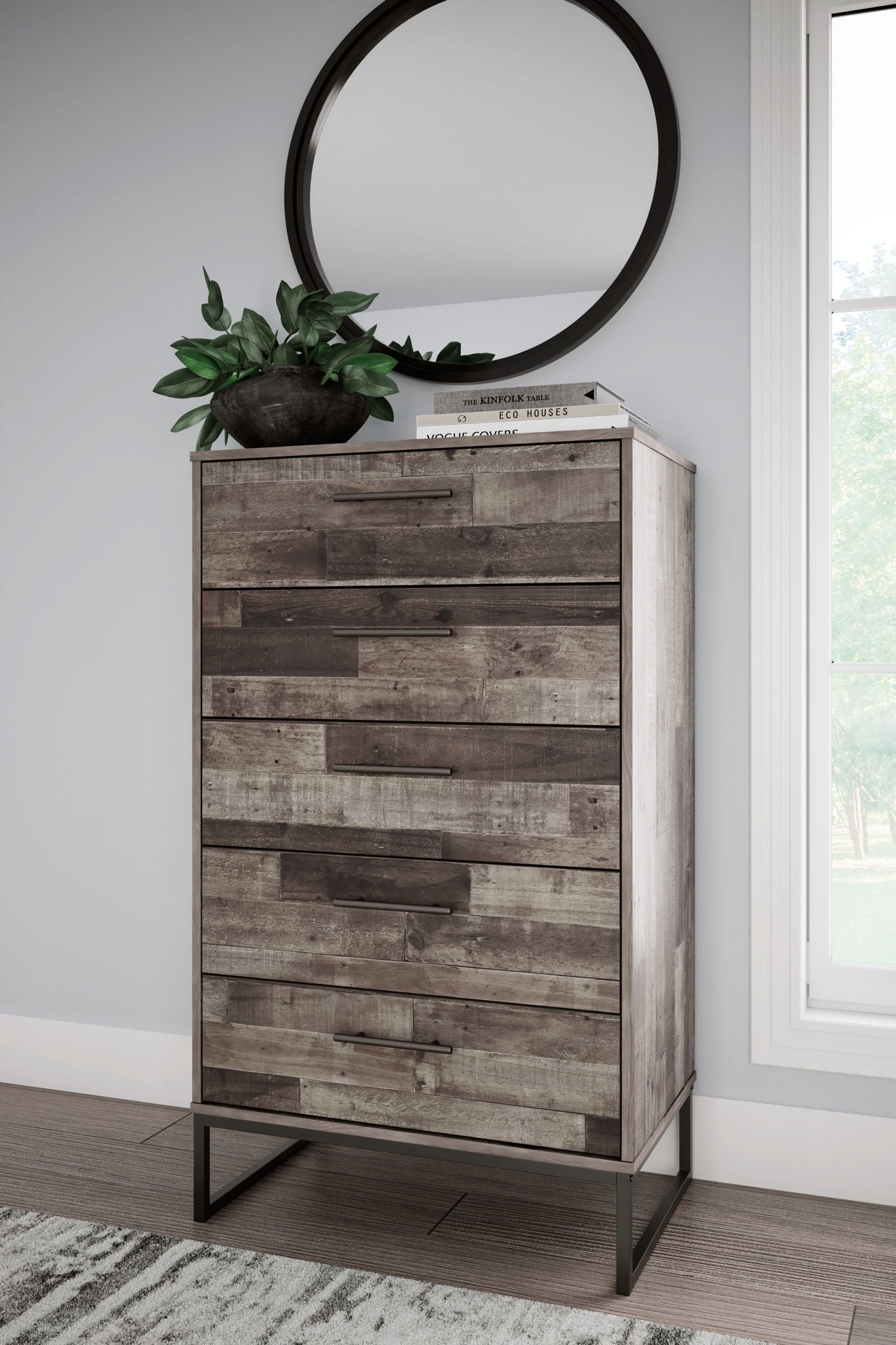 Neilsville - Black / Gray - Five Drawer Chest - Hornell Furniture Outlet