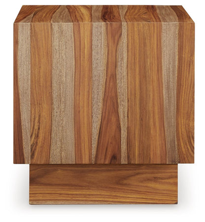 Dressonni - Brown - Square End Table - Hornell Furniture Outlet