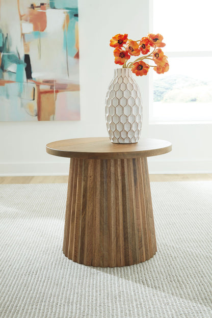 Ceilby - Accent Table - Hornell Furniture Outlet