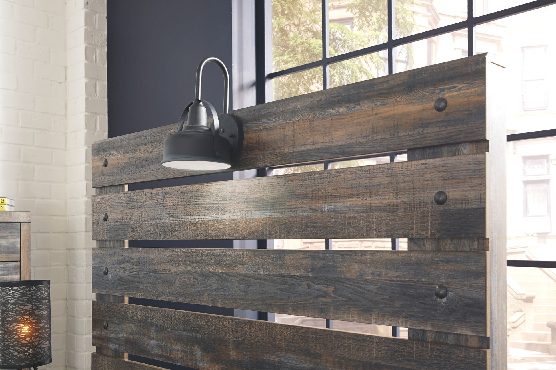 Drystan - Panel Bed - Hornell Furniture Outlet