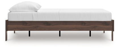 Calverson - Platform Bed - Hornell Furniture Outlet