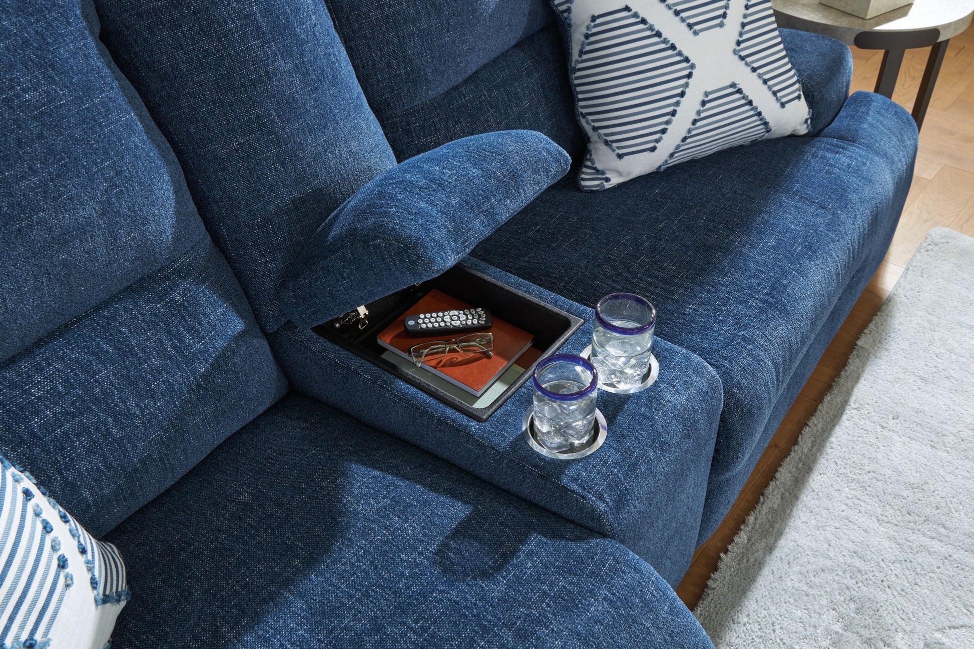 Acklen Place - Reclining Sectional - Hornell Furniture Outlet