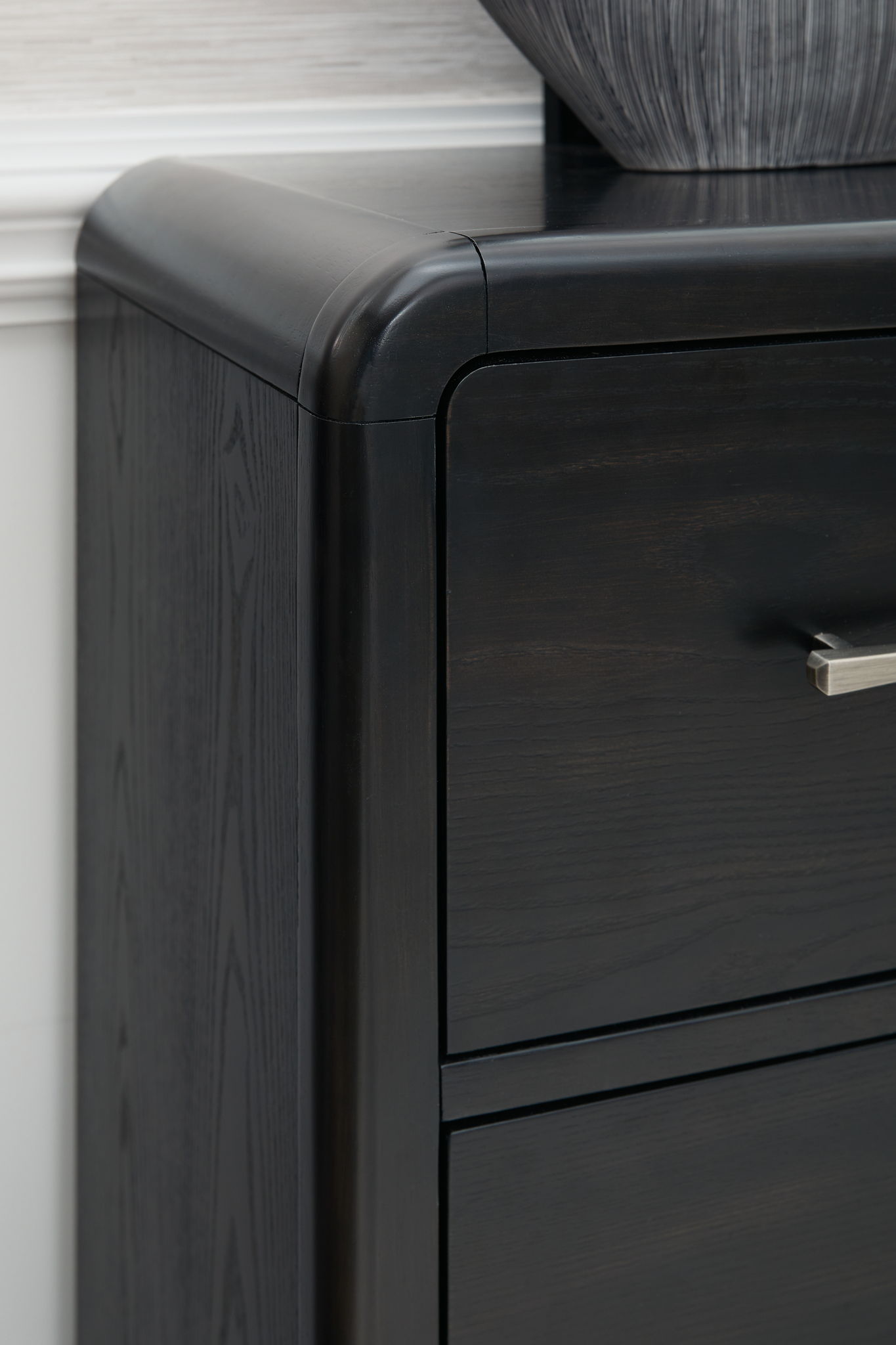 Rowanbeck - Black - Dresser And Mirror - Hornell Furniture Outlet