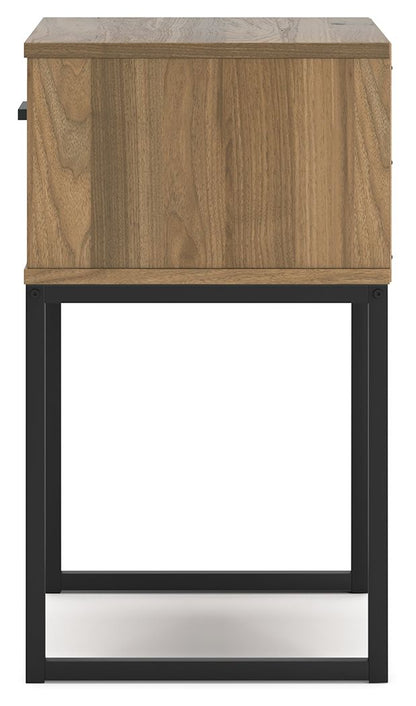 Deanlow - Honey - One Drawer Night Stand - Hornell Furniture Outlet