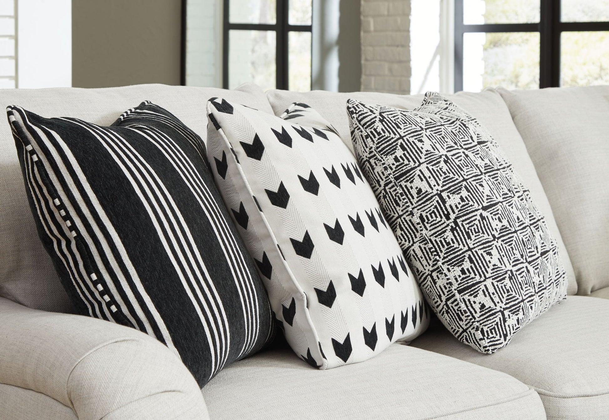 Huntsworth - Sectional - Hornell Furniture Outlet