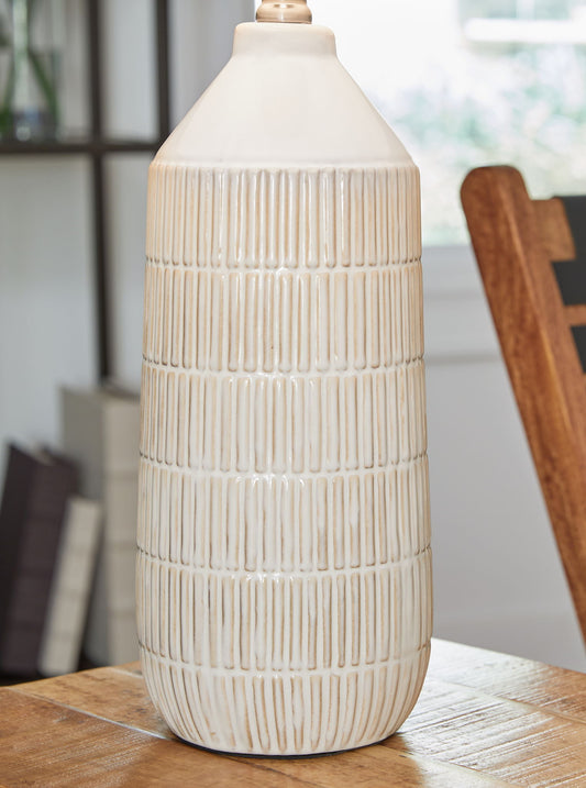 Willport - Off White - Ceramic Table Lamp (Set of 2) - Hornell Furniture Outlet