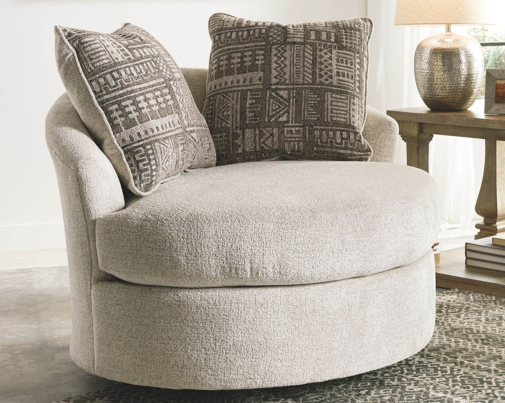 Soletren - Swivel Chair - Hornell Furniture Outlet