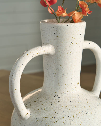 Dallinworth - Vase - Hornell Furniture Outlet