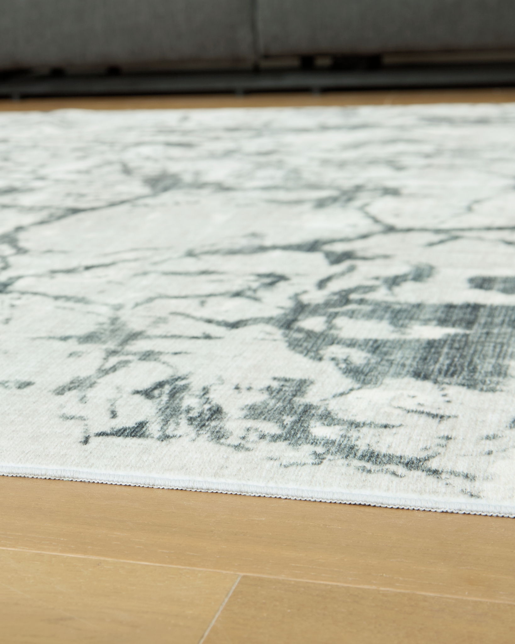Tobinbury - Washable Rug - Hornell Furniture Outlet