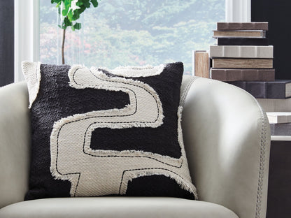 Veerbank - Pillow - Hornell Furniture Outlet