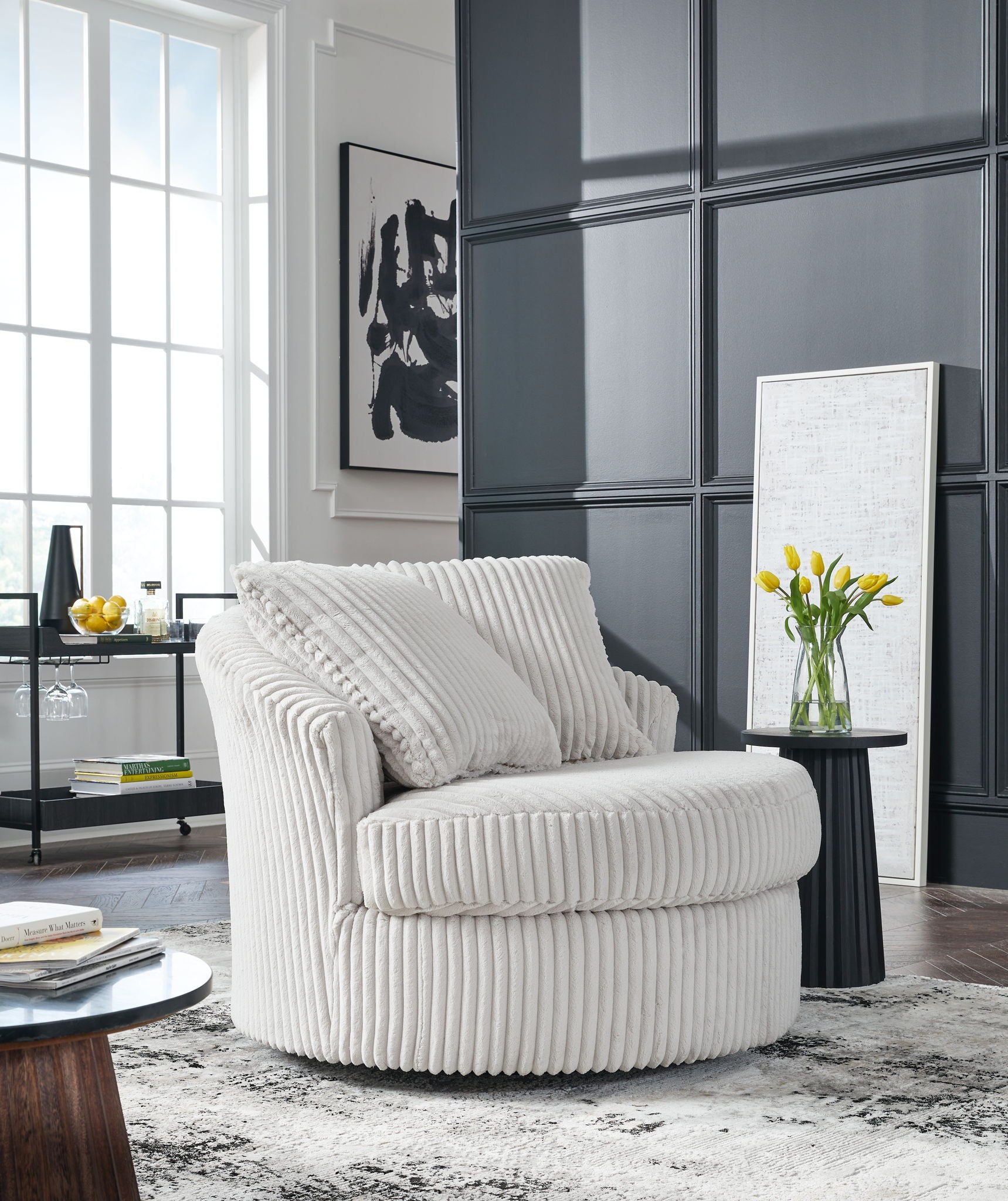 Gramwell - Swivel Chair - Hornell Furniture Outlet