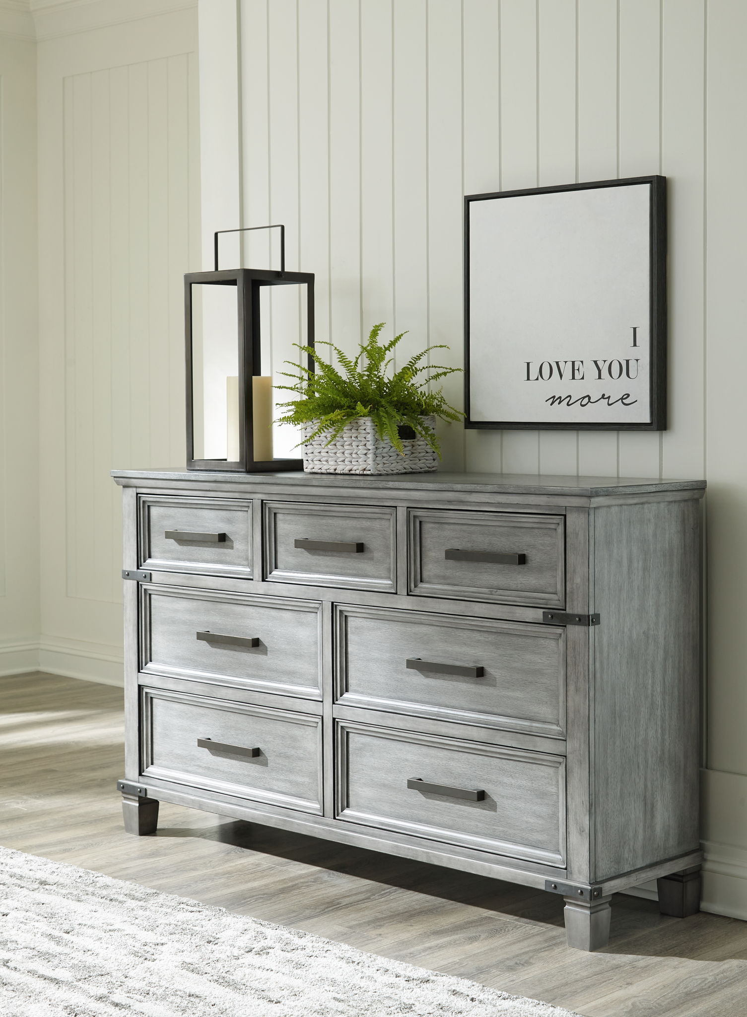 Russelyn - Bedroom Set - Hornell Furniture Outlet