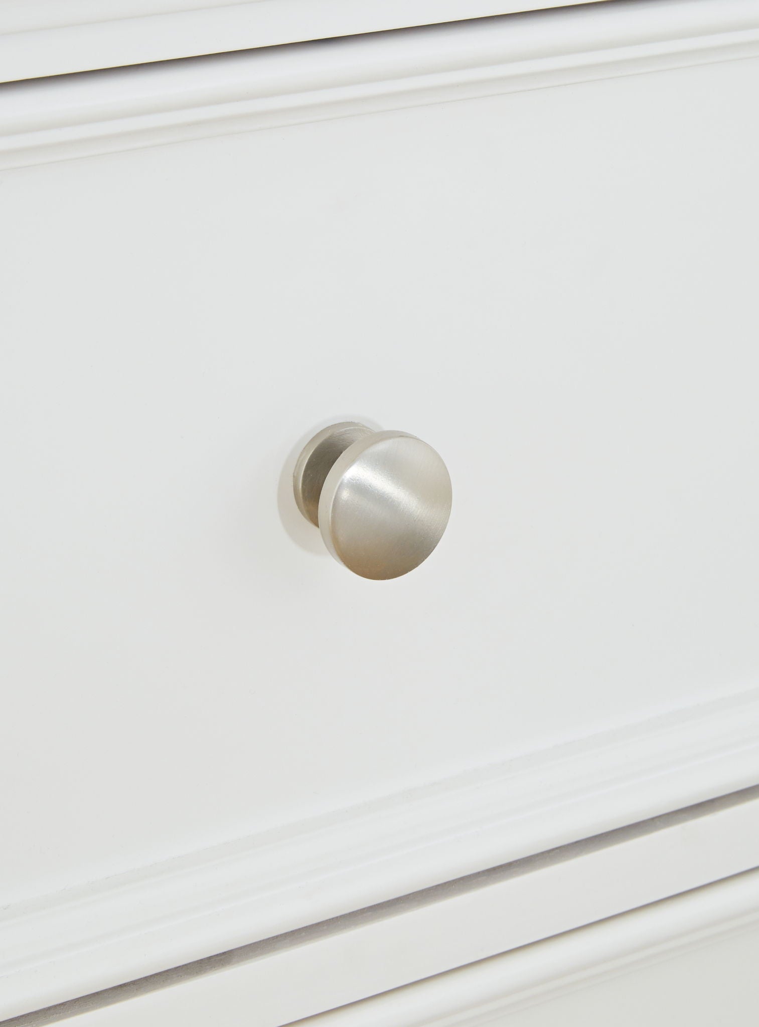 Fortman - White - Five Drawer Chest - Hornell Furniture Outlet