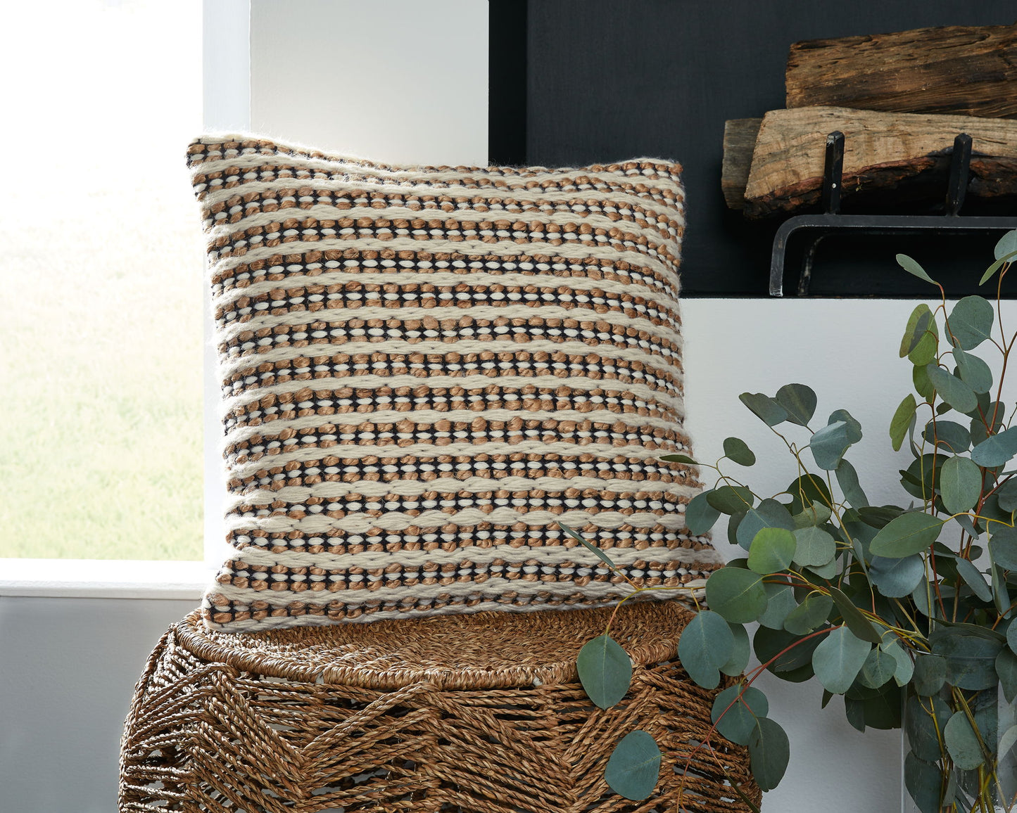 Nealington - Brown / Black / White - Pillow - Hornell Furniture Outlet