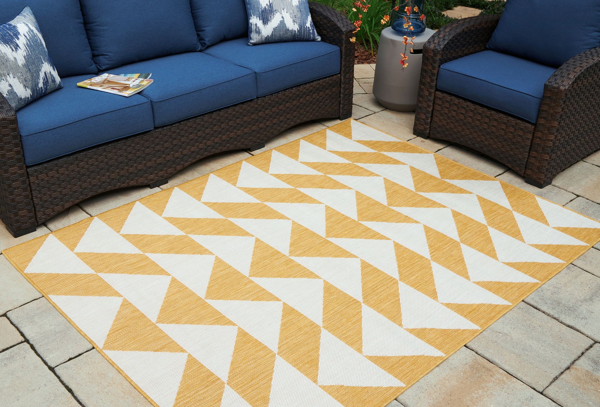 Thomley - Rug - Hornell Furniture Outlet