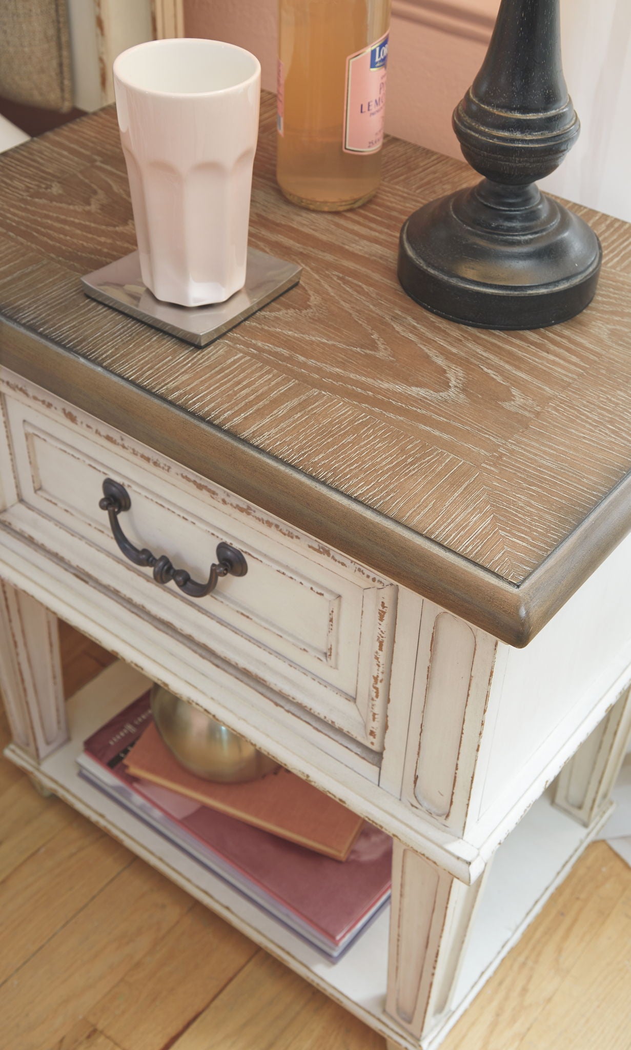 Realyn - Night Stand - Hornell Furniture Outlet