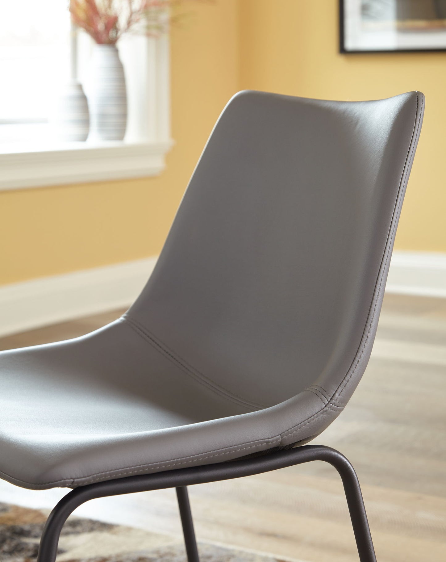Centiar - Upholstered Side Chair - Hornell Furniture Outlet