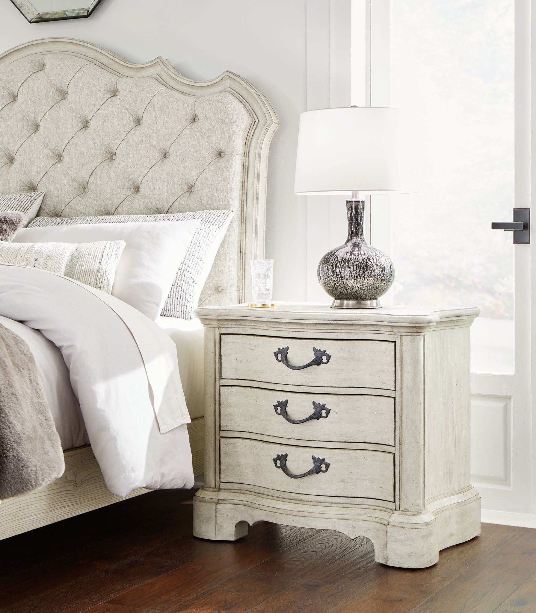 Arlendyne - Antique White - Three Drawer Night Stand - Hornell Furniture Outlet