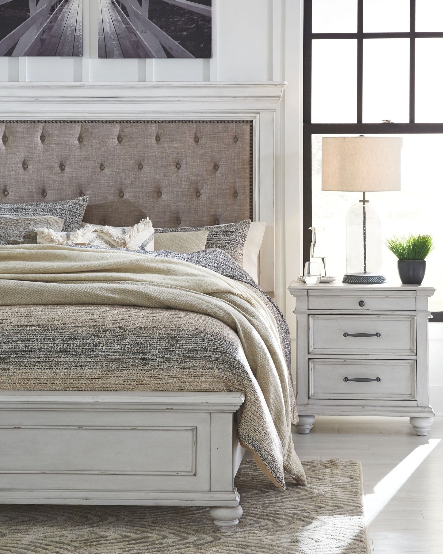 Kanwyn - Upholstered Panel Bed - Hornell Furniture Outlet
