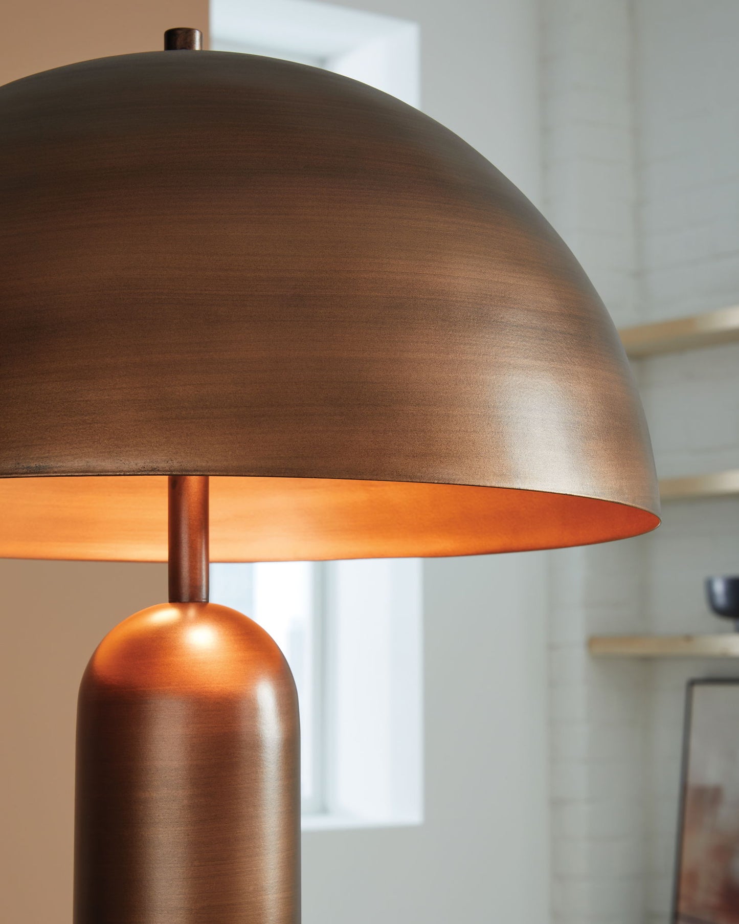 Wendfield - Metal Lamp - Hornell Furniture Outlet