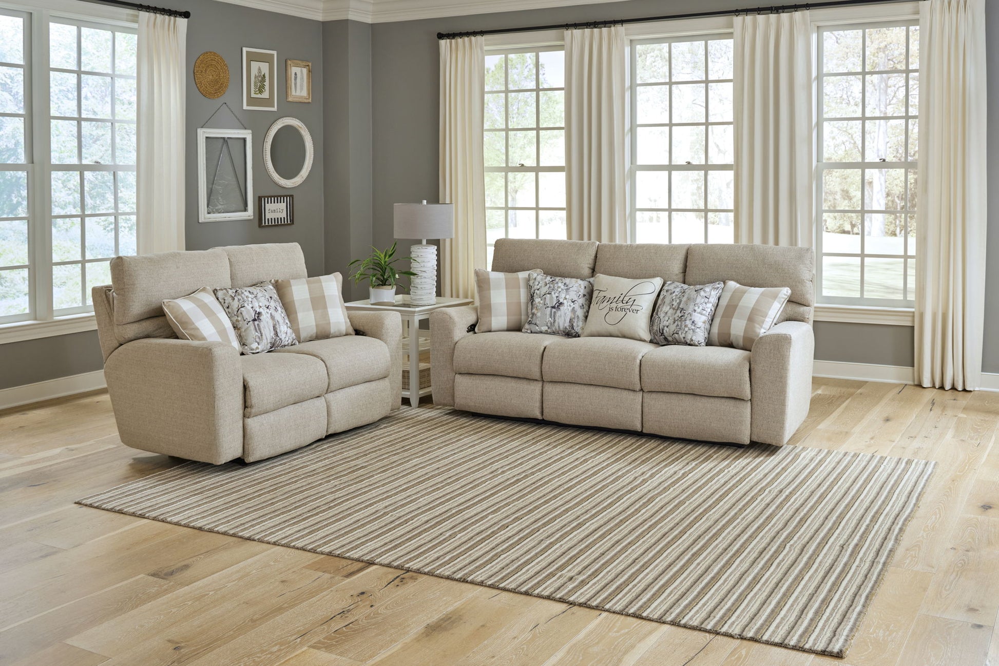 Searsport - Power Headrest Reclining Loveseat - Hornell Furniture Outlet