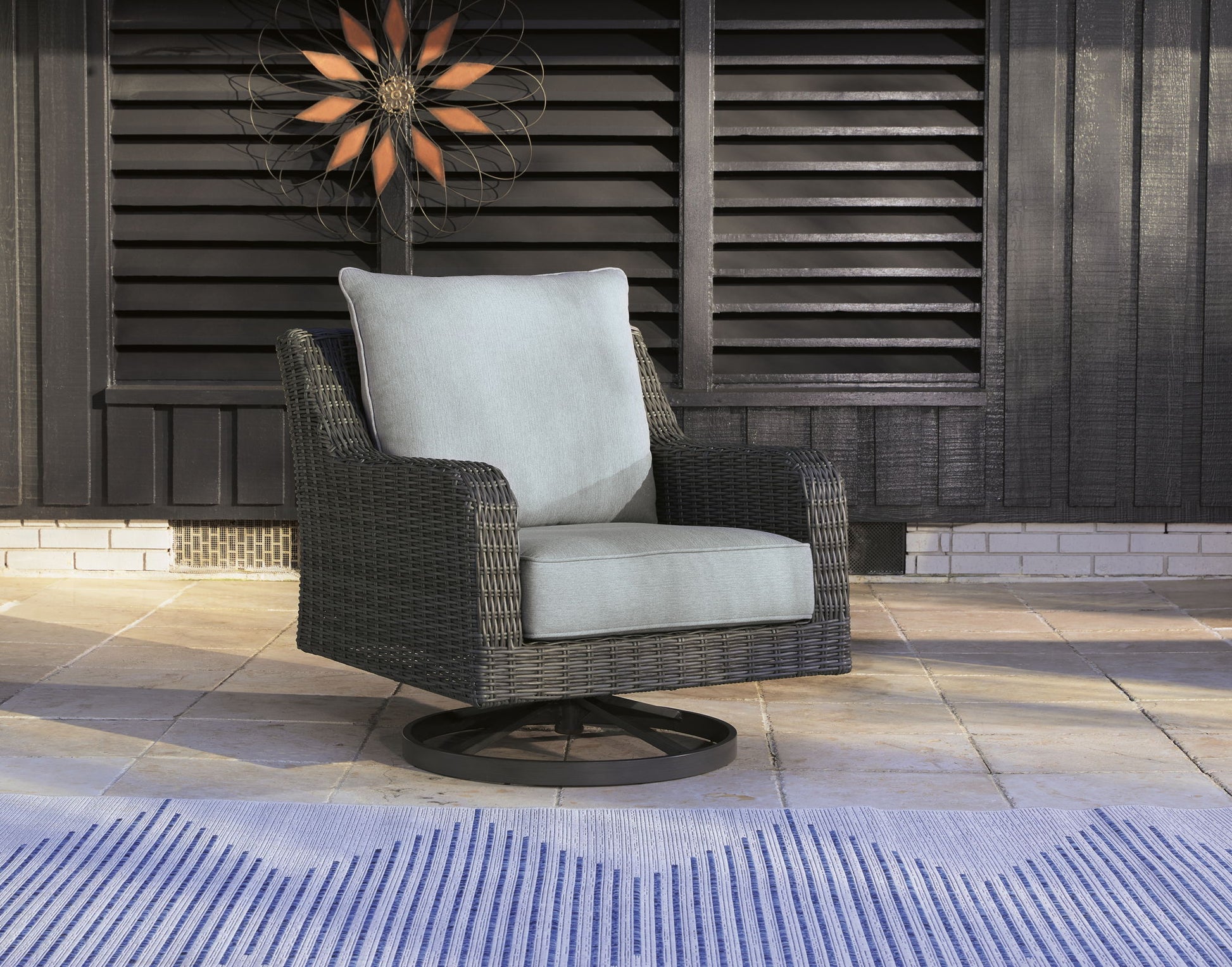 Elite Park - Gray - Swivel Lounge w/ Cushion - Hornell Furniture Outlet