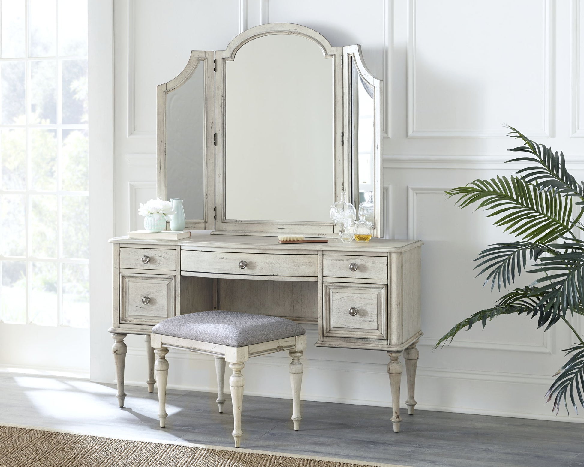 Highland Park - Vanity And Mirror And Bench - Hornell Furniture Outlet