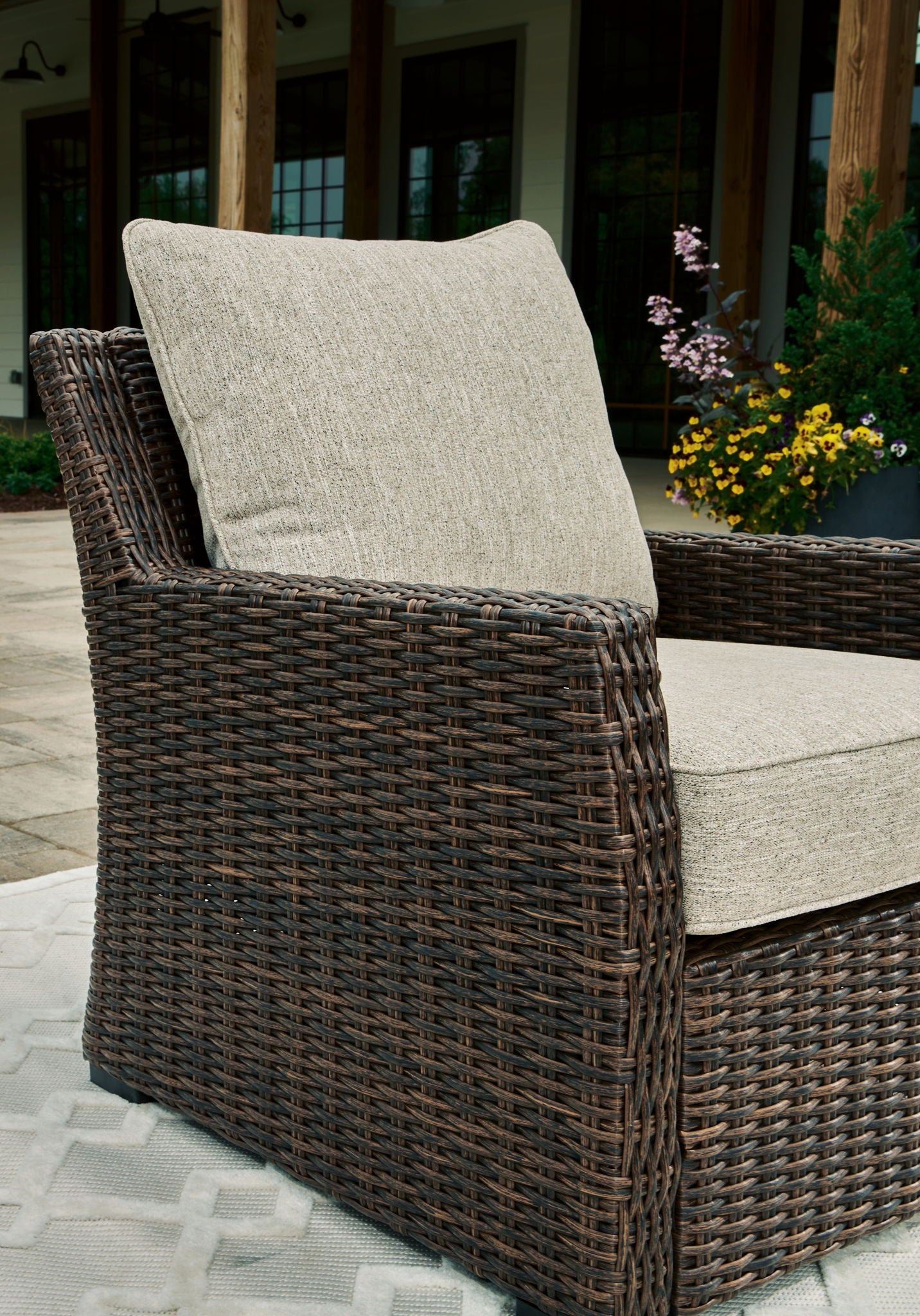 Brook Ranch - Brown - Lounge Chair With Cushion - Hornell Furniture Outlet