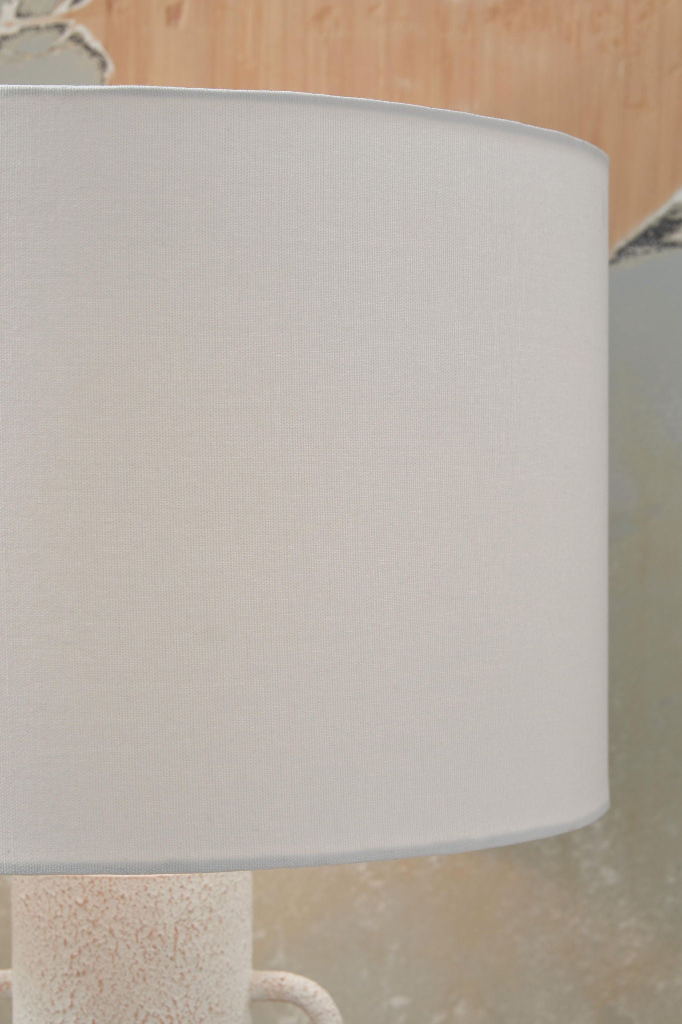Perringhill - Metal Table Lamp - Distressed White - Hornell Furniture Outlet