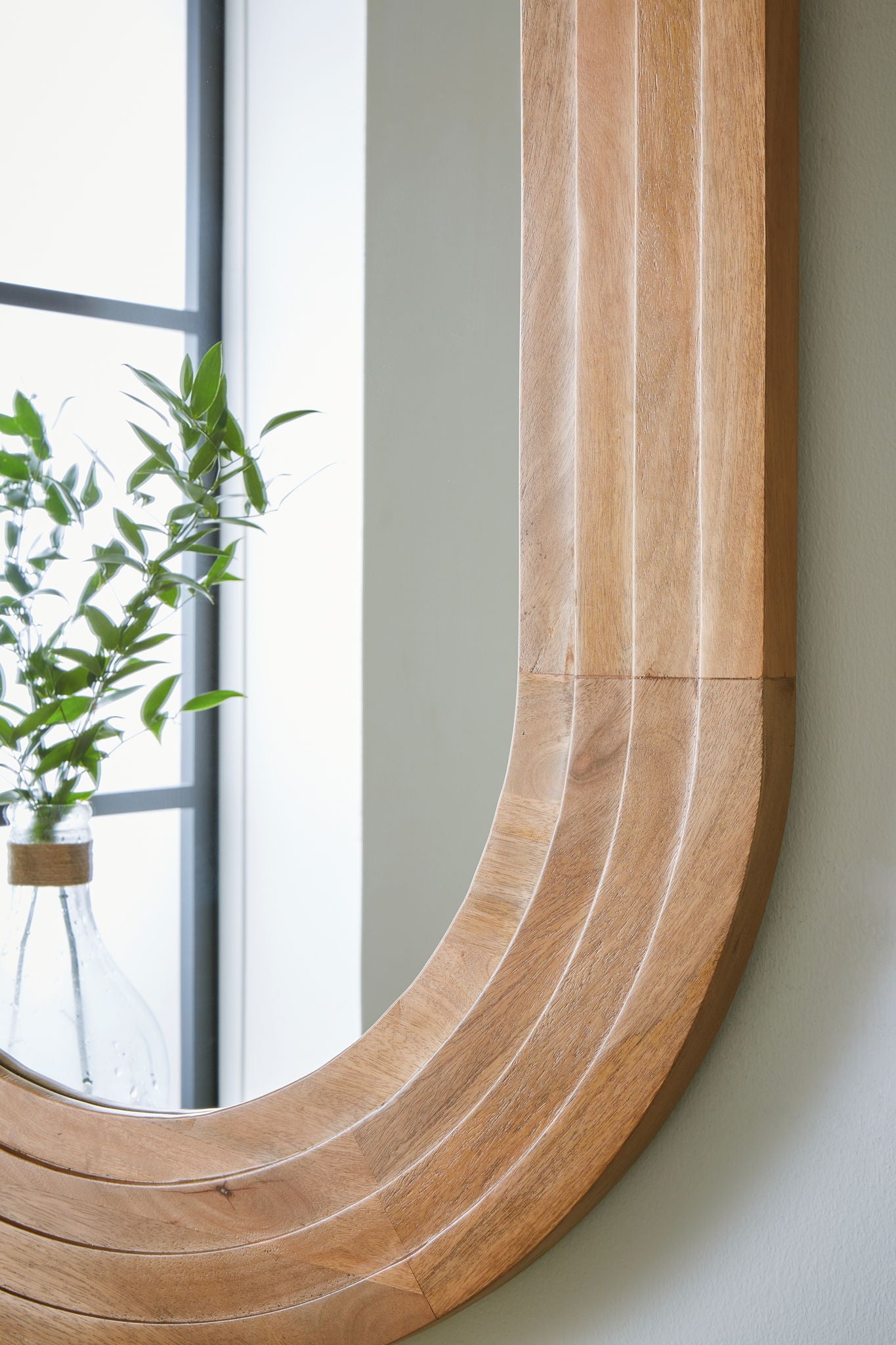 Daverly - Brown - Accent Mirror - Hornell Furniture Outlet