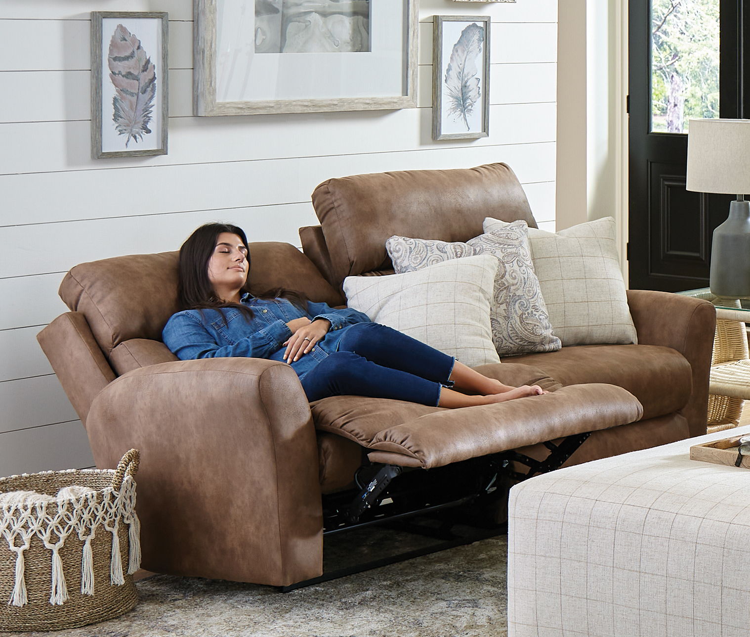 Justine - Lay Flat Reclining Loveseat - Burlap - Hornell Furniture Outlet