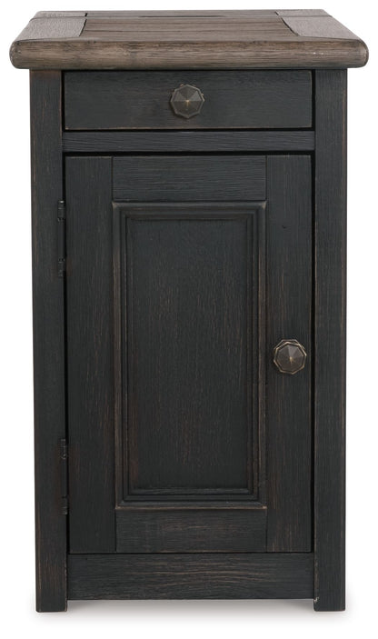 Tyler Creek - Grayish Brown / Black - Chair Side End Table - Hornell Furniture Outlet